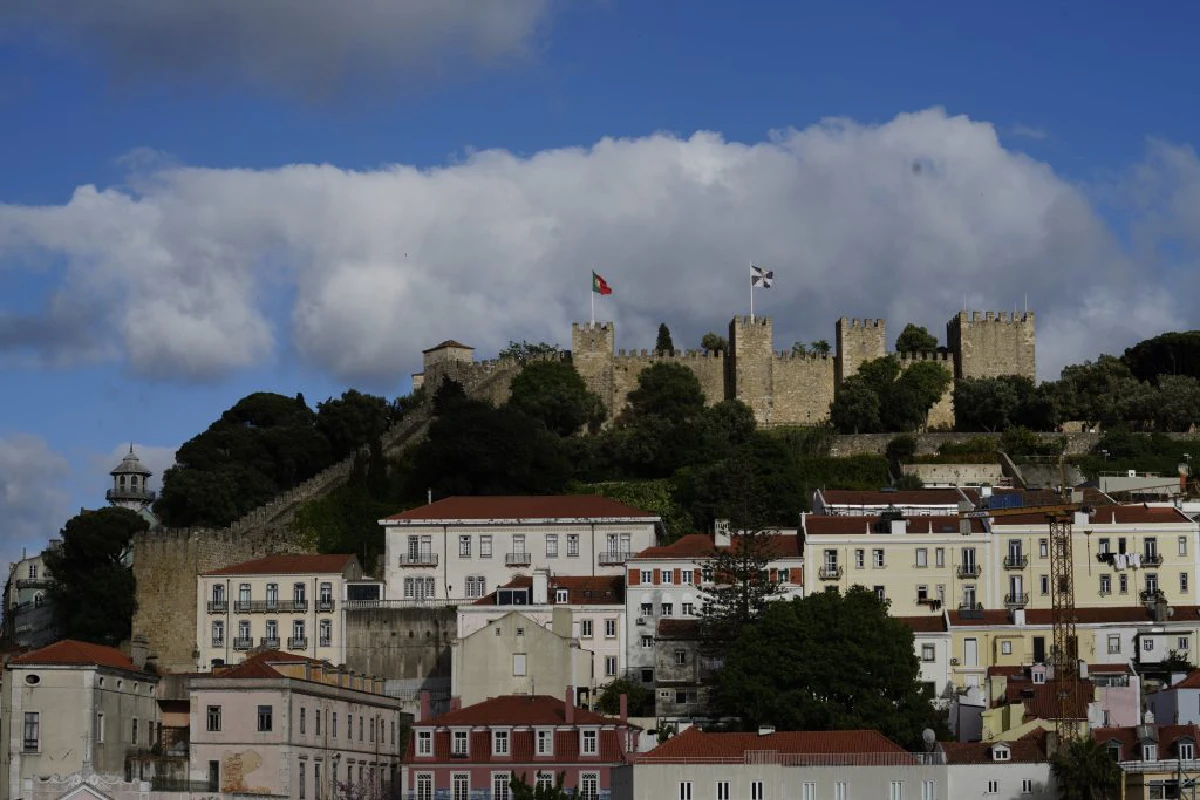 Imagem do Castelo de São Jorge, em Lisboa, Portugal