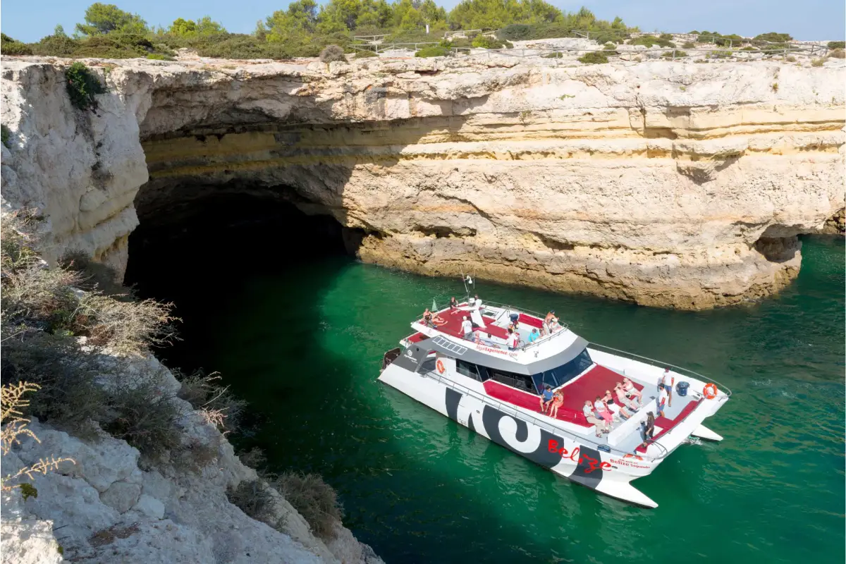 Passeio nas Grutas de Benagil