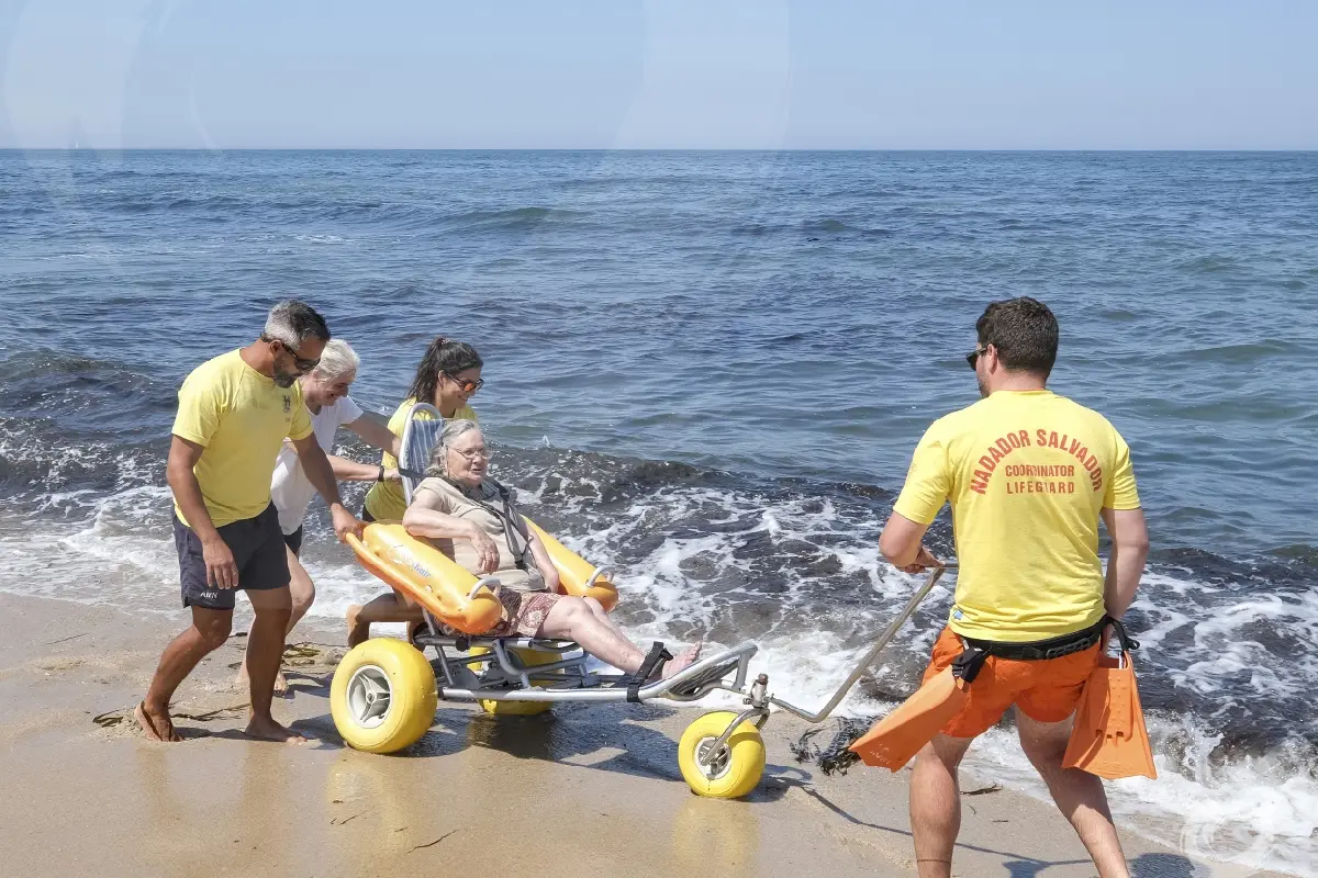 Inclusão e acessibilidade nas praias de Portugal