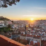 Bairro Alfama ao pôr do sol