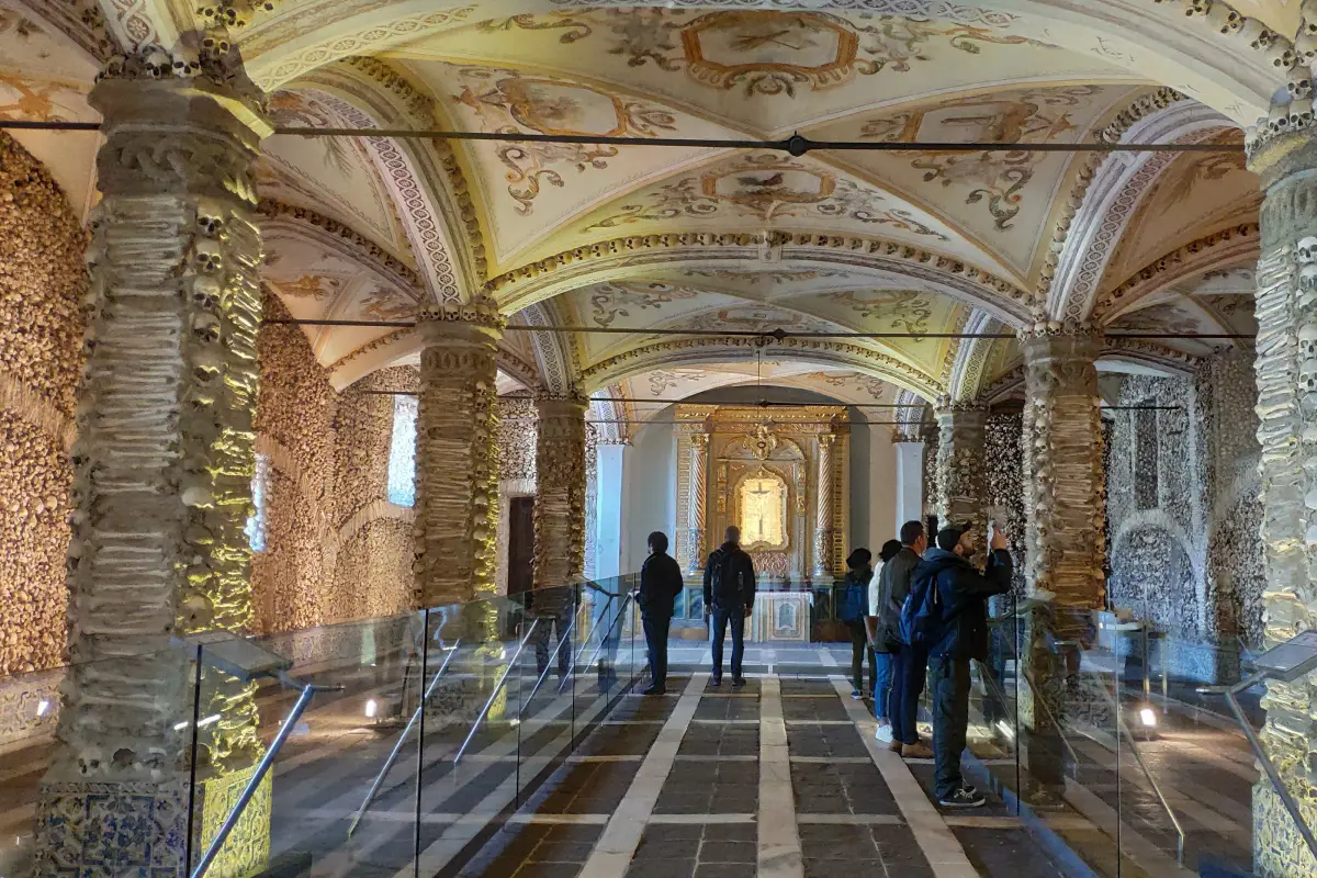 Capela dos Ossos