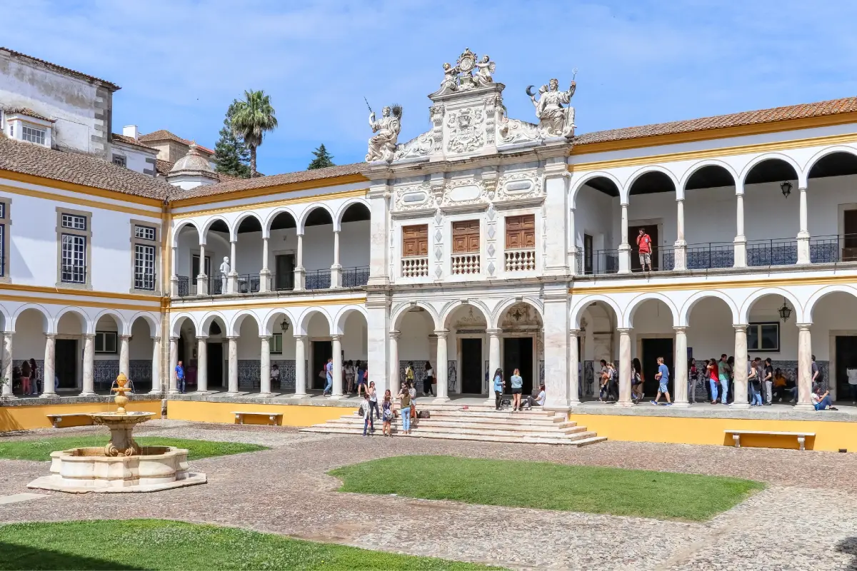 o-que-fazer-em-Évora