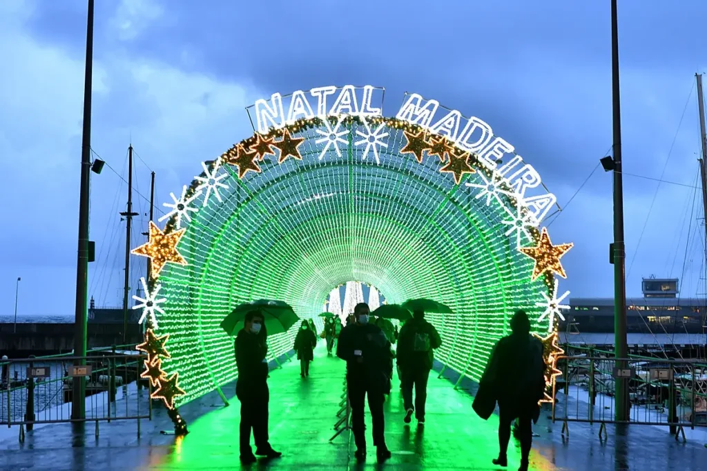 Túnel de Luzes no Centro de Funchal