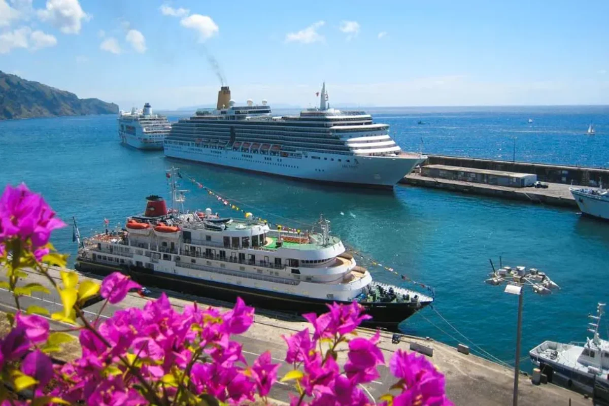 Navios de Cruzeiro na Ilha da Madeira
