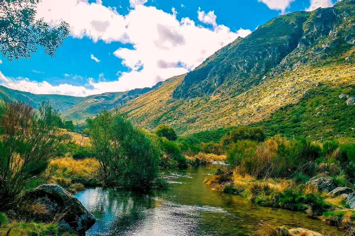 Vale Glaciar na primavera